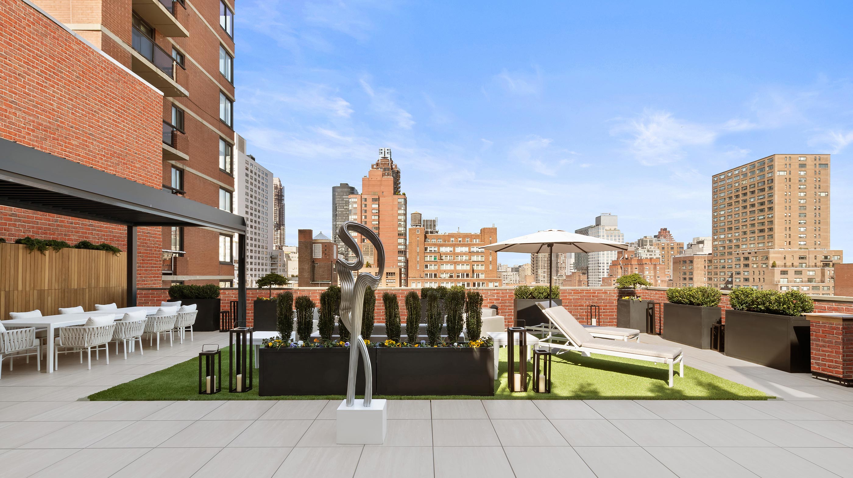 Outdoor terrace penthouse